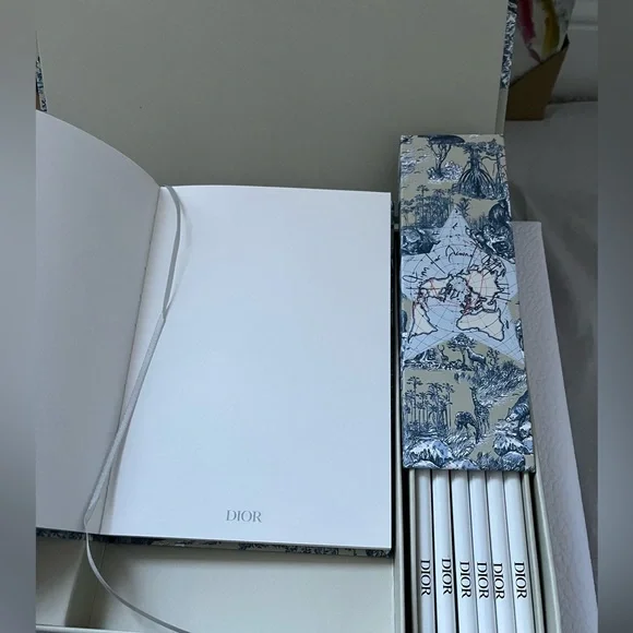 NEW! Dior beauty Notebook and set of 6 pencils set - Picture 2 of 6